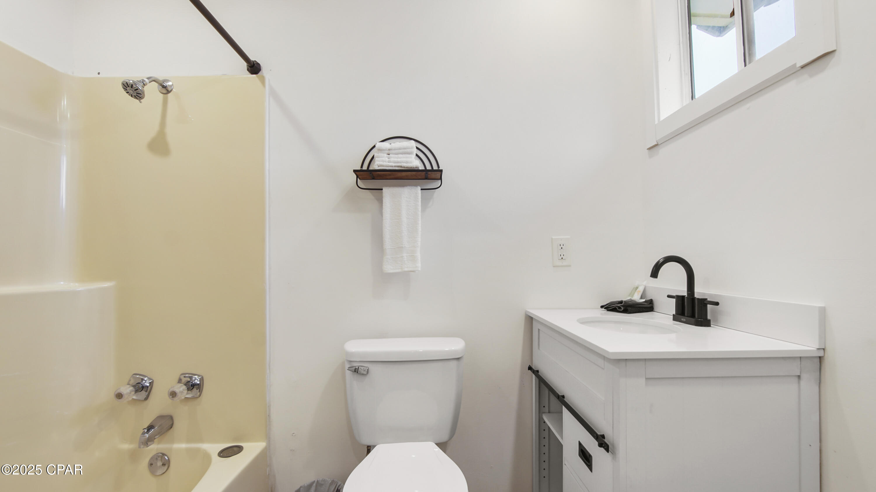 Image 36 For 8421 Elizabeth Avenue