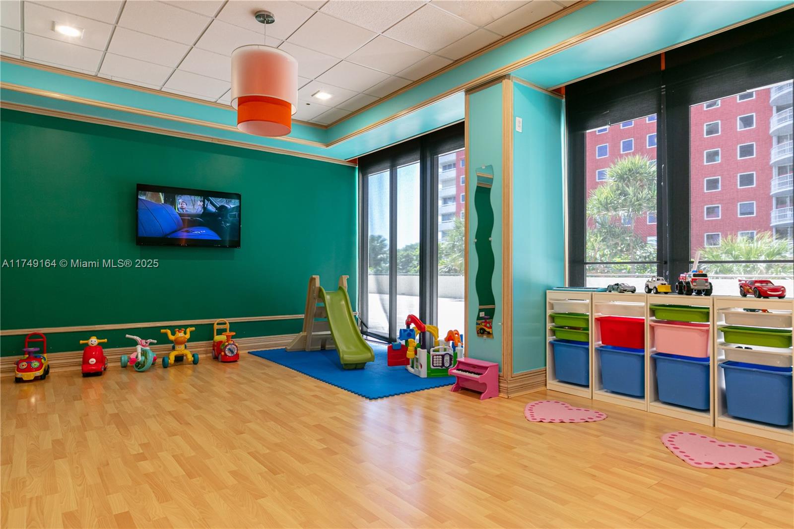 1581 Brickell Ave #2101, Miami FL 33129
