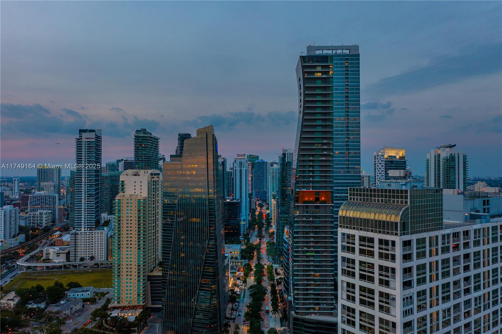 1581 Brickell Ave #2101, Miami FL 33129