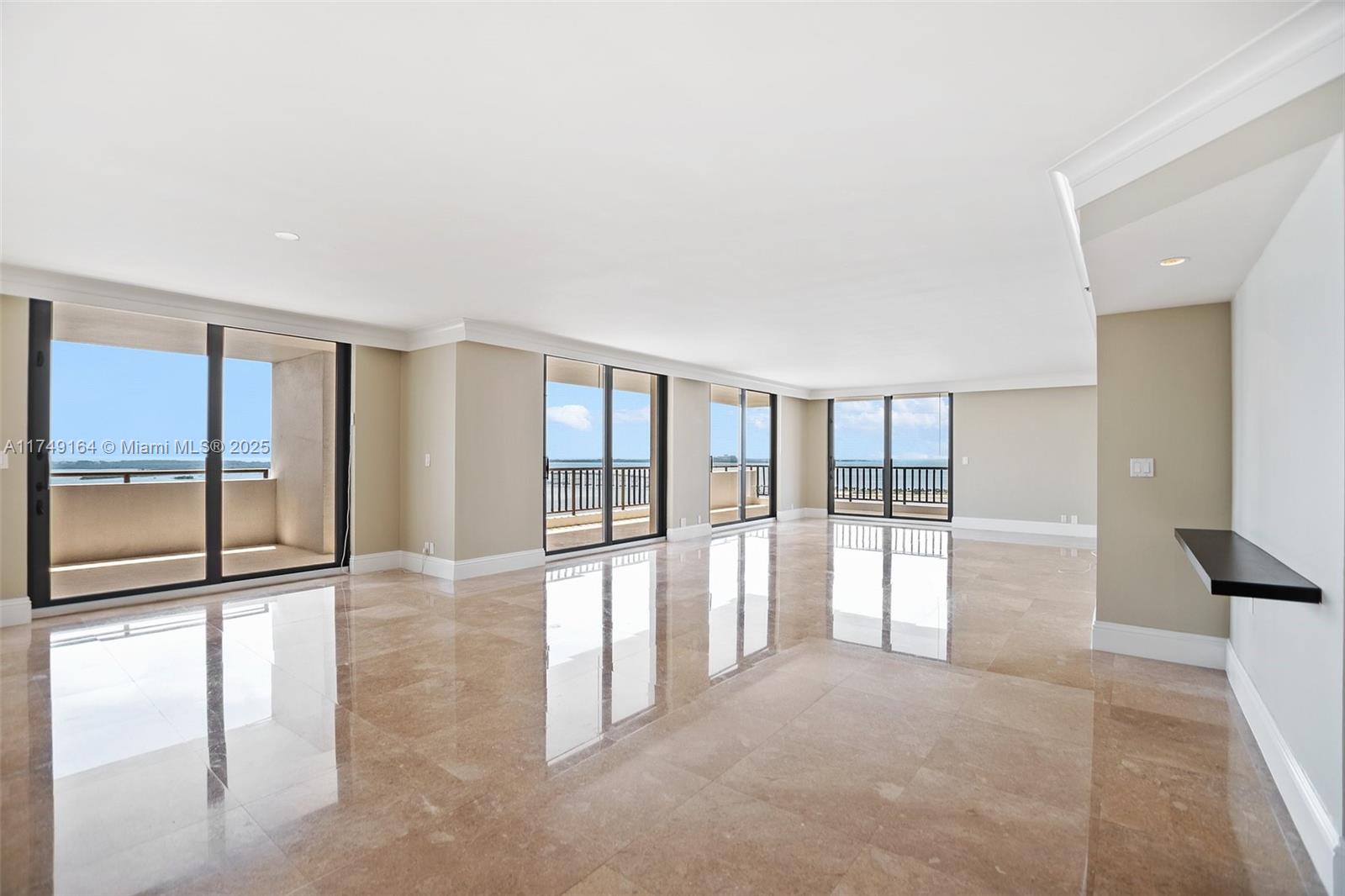 1581 Brickell Ave #2101, Miami FL 33129