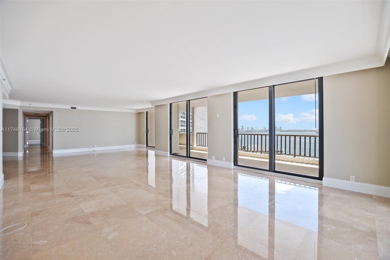 1581 Brickell Ave #2101, Miami FL 33129