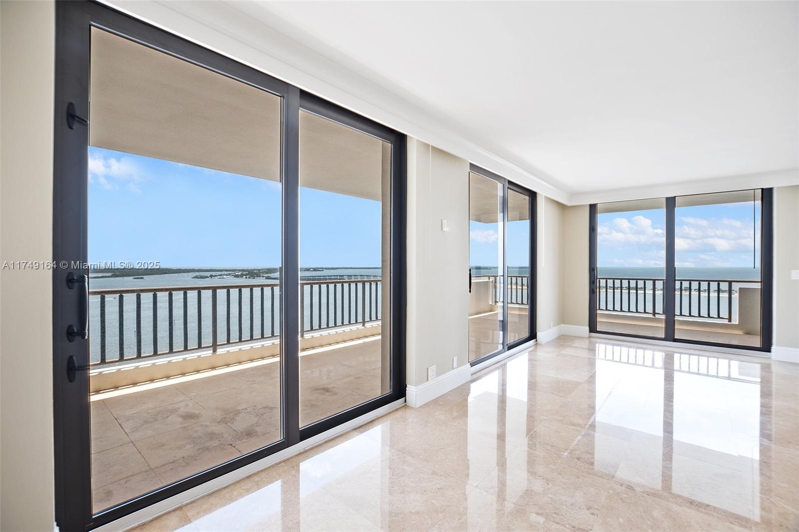 1581 Brickell Ave #2101, Miami FL 33129