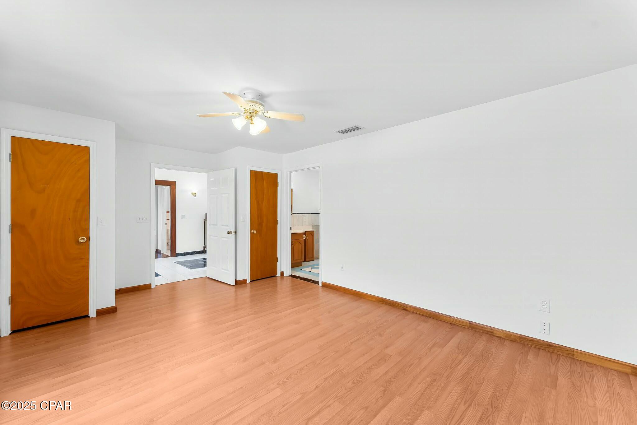 Image 72 For 2049 Ambassador Court