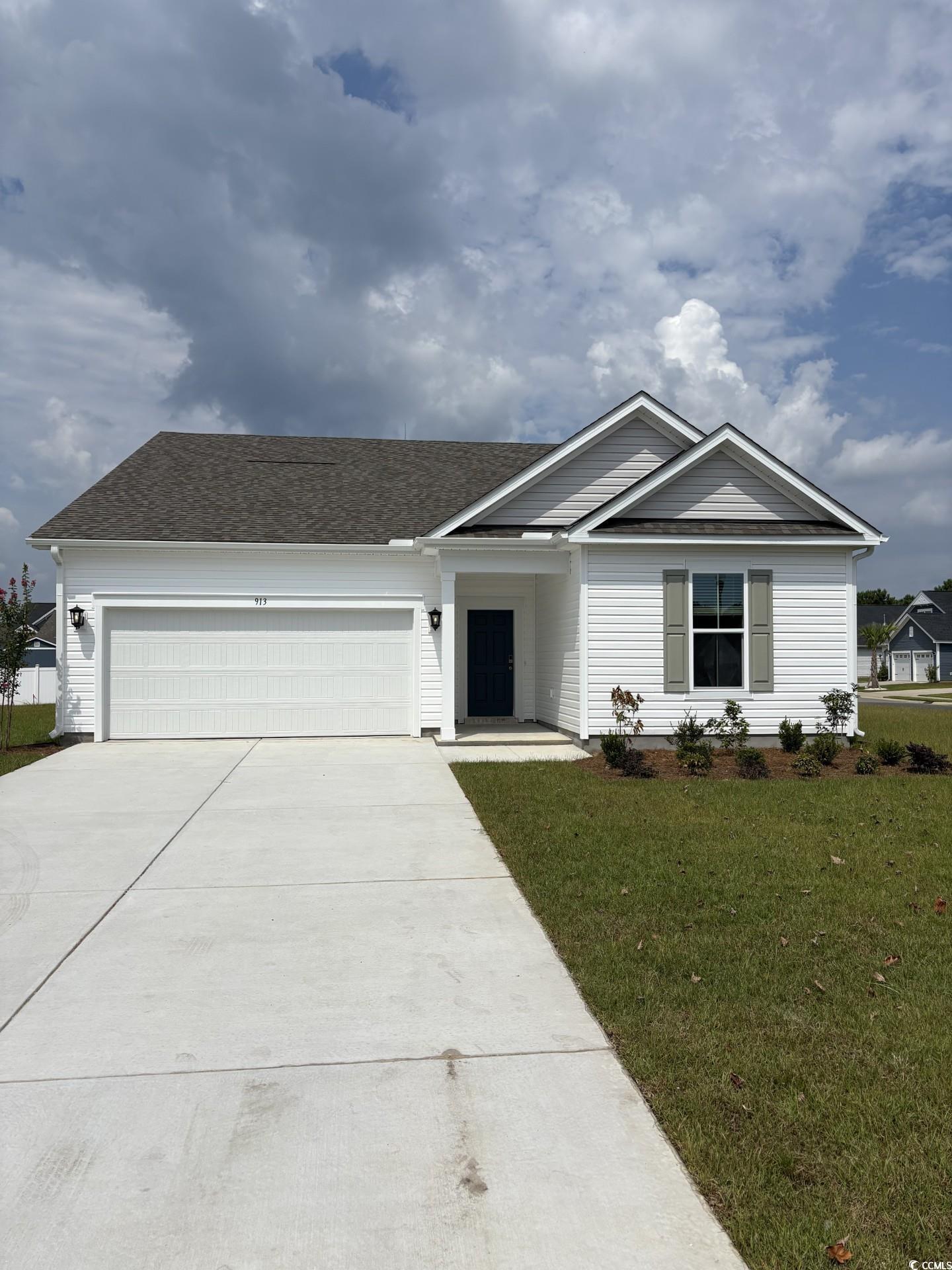 913 Glengrove Lane Murrells Inlet, SC 29576