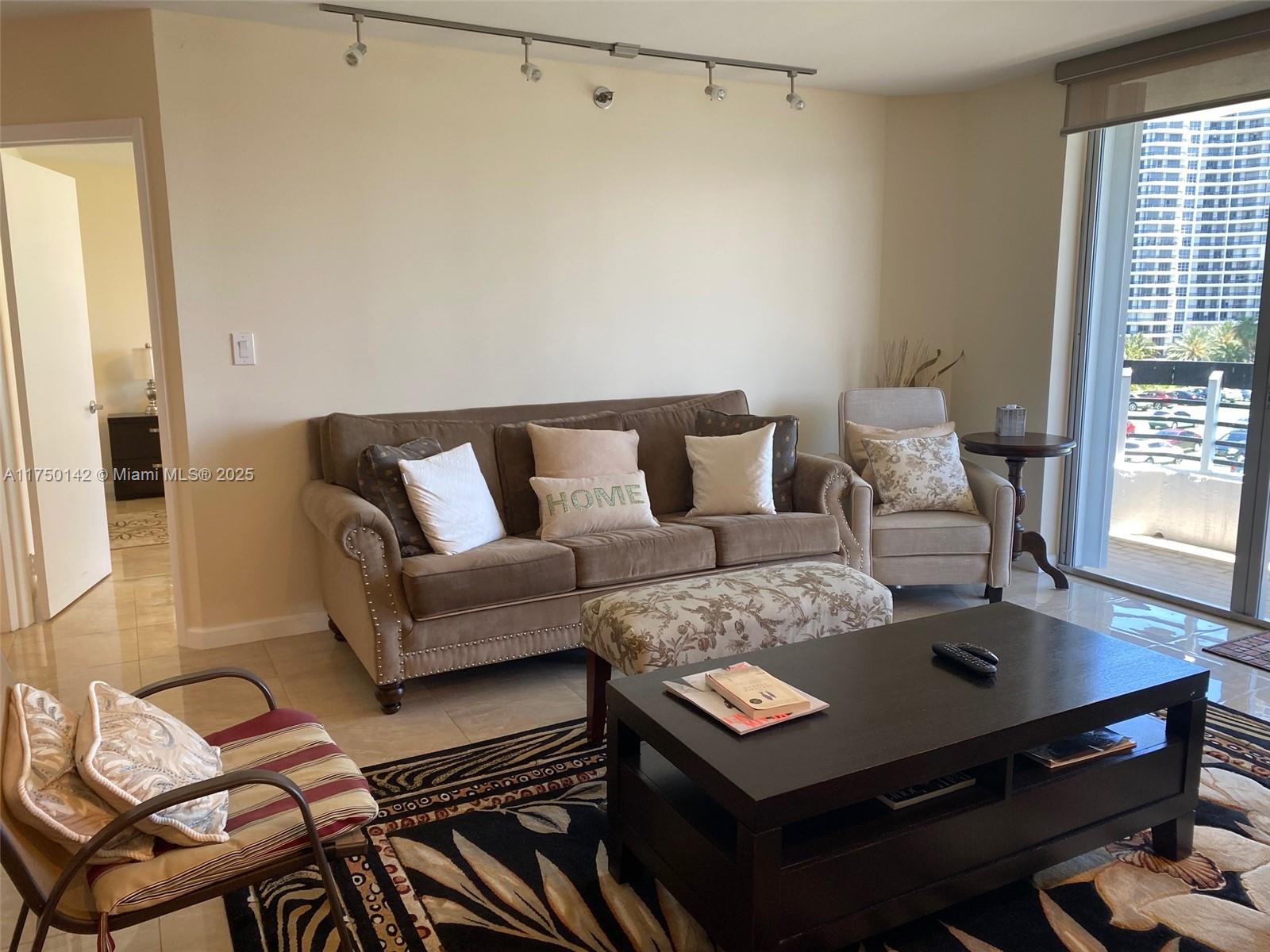 3600 Mystic Pointe Dr #717, Aventura FL 33180