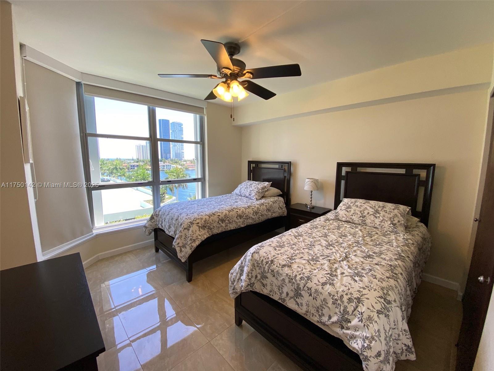 3600 Mystic Pointe Dr #717, Aventura FL 33180
