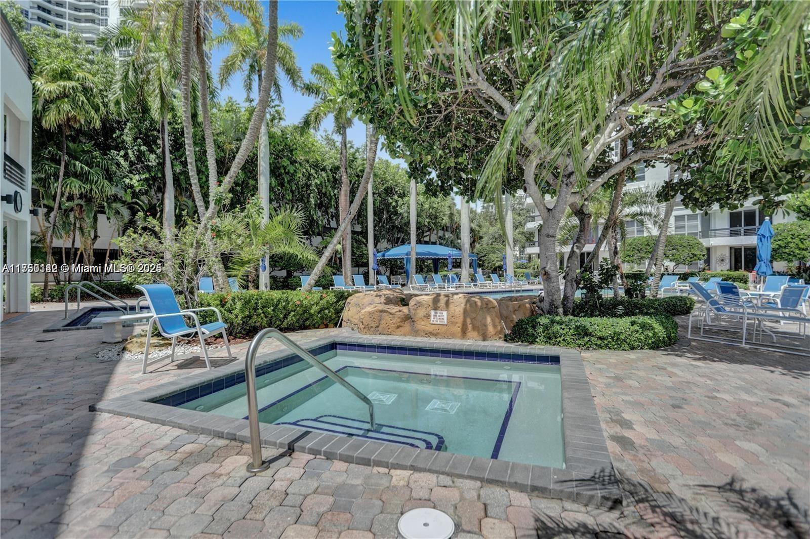 3600 Mystic Pointe Dr #717, Aventura FL 33180
