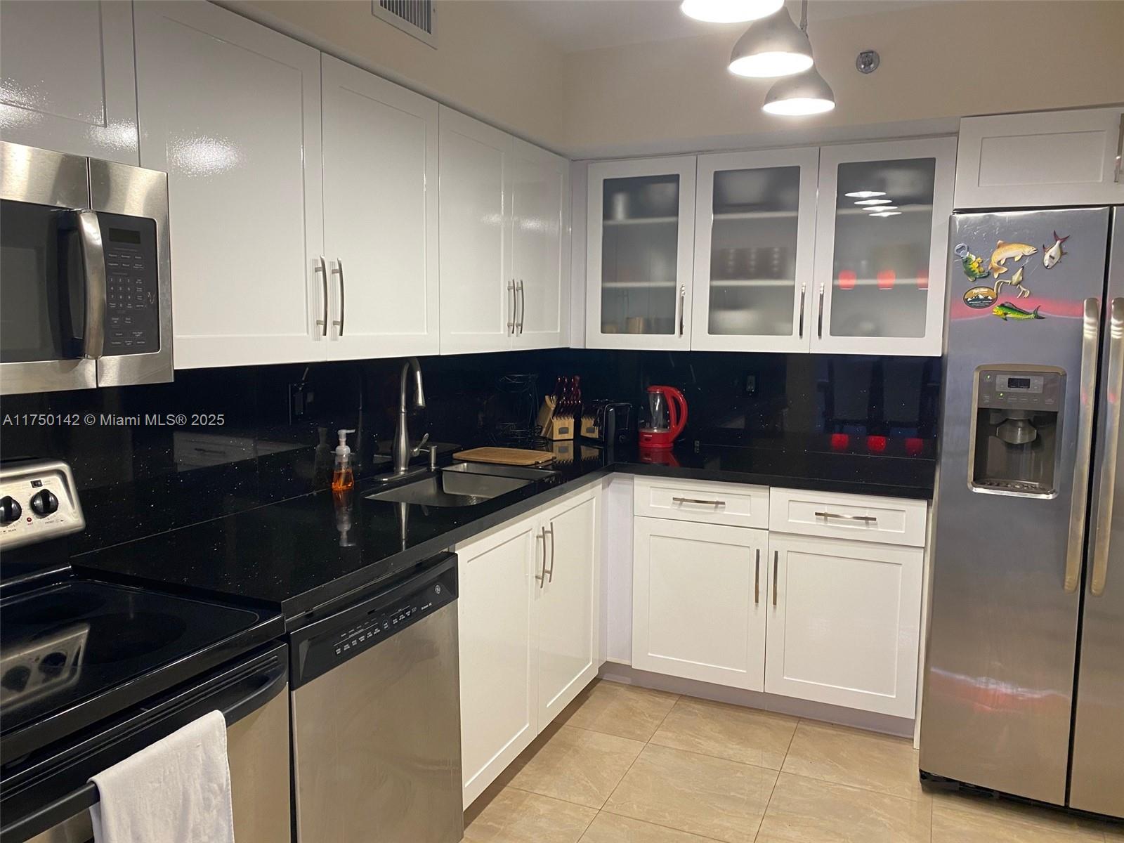 3600 Mystic Pointe Dr #717, Aventura FL 33180