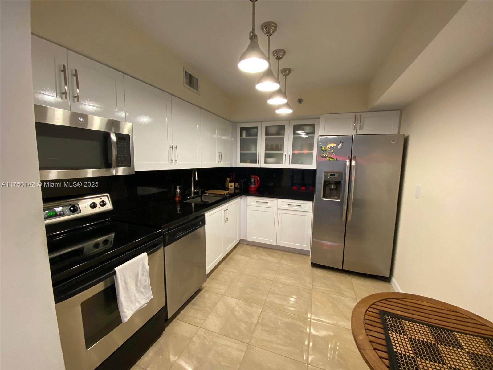 3600 Mystic Pointe Dr #717, Aventura FL 33180