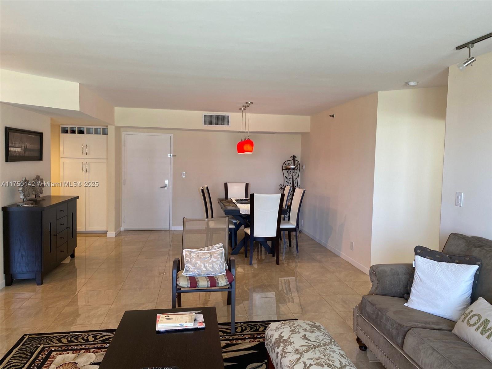 3600 Mystic Pointe Dr #717, Aventura FL 33180