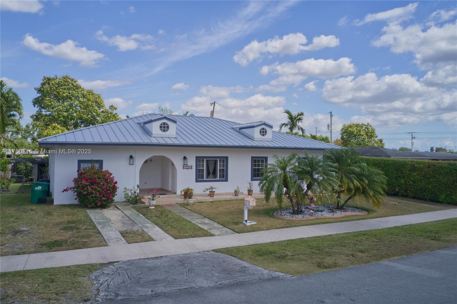 10745 Westwood Lake Dr, Miami, Florida 33165