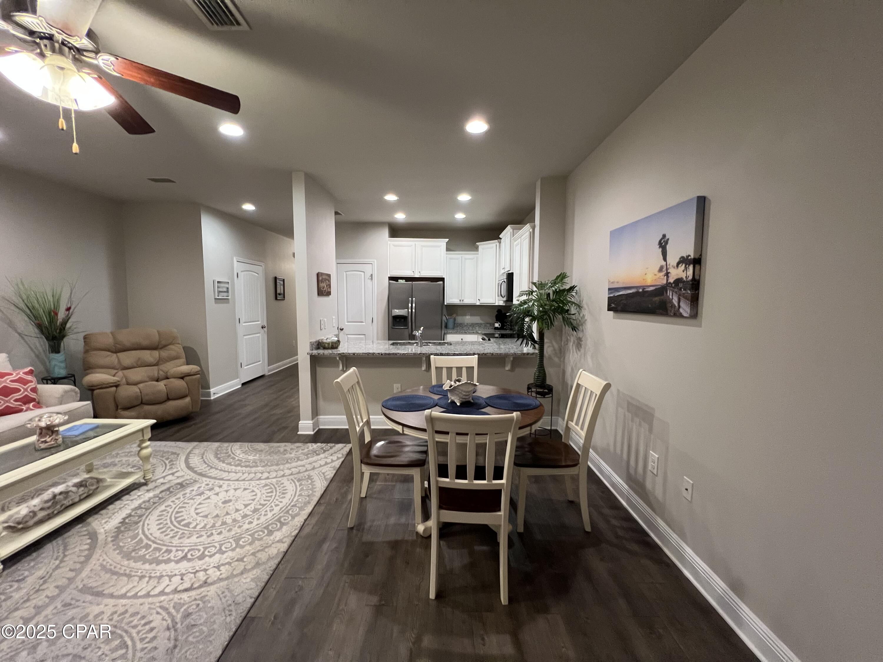 Image 4 For 326 Sand Oak Boulevard
