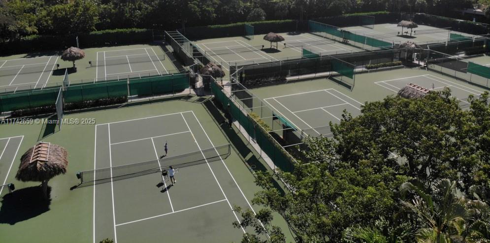 251 Crandon Blvd #222, Key Biscayne FL 33149