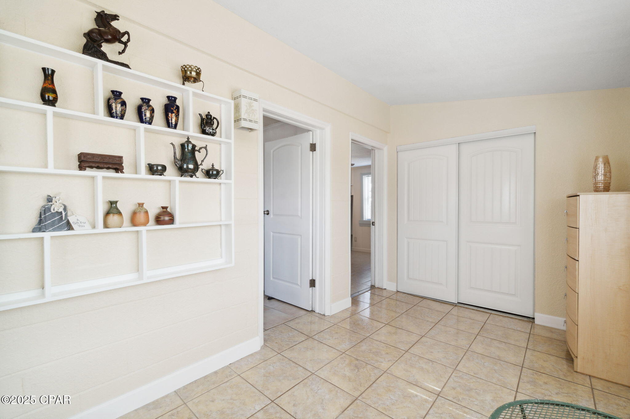 Image 10 For 622 Gardenia Street