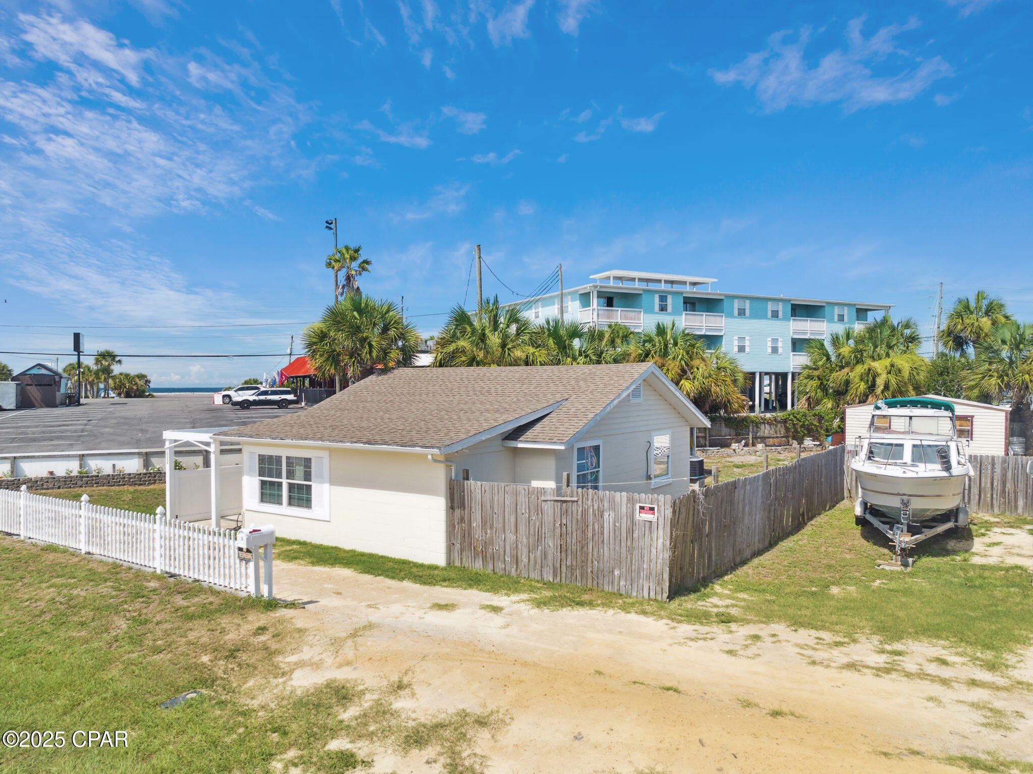 Image 30 For 622 Gardenia Street