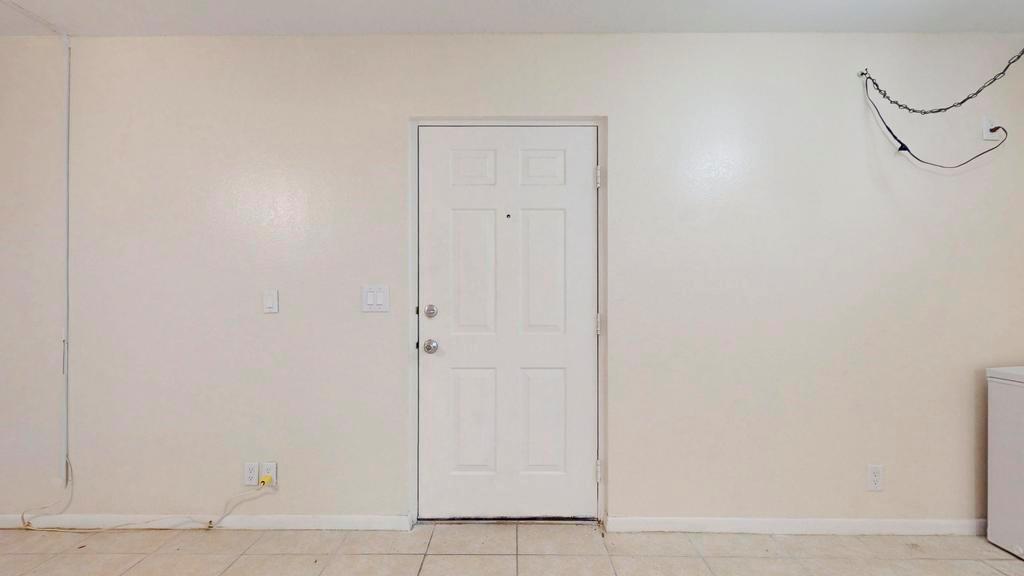 Homes for sale in Port St. Lucie, FL | 1530 Se Royal Green Circle #N105, Port St. Lucie, FL 34952 | MLS# R11065671