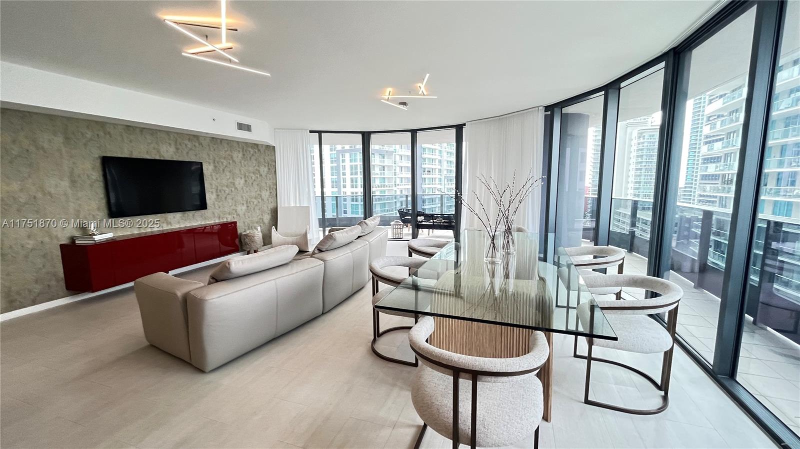 Condo for Rent in Miami, FL