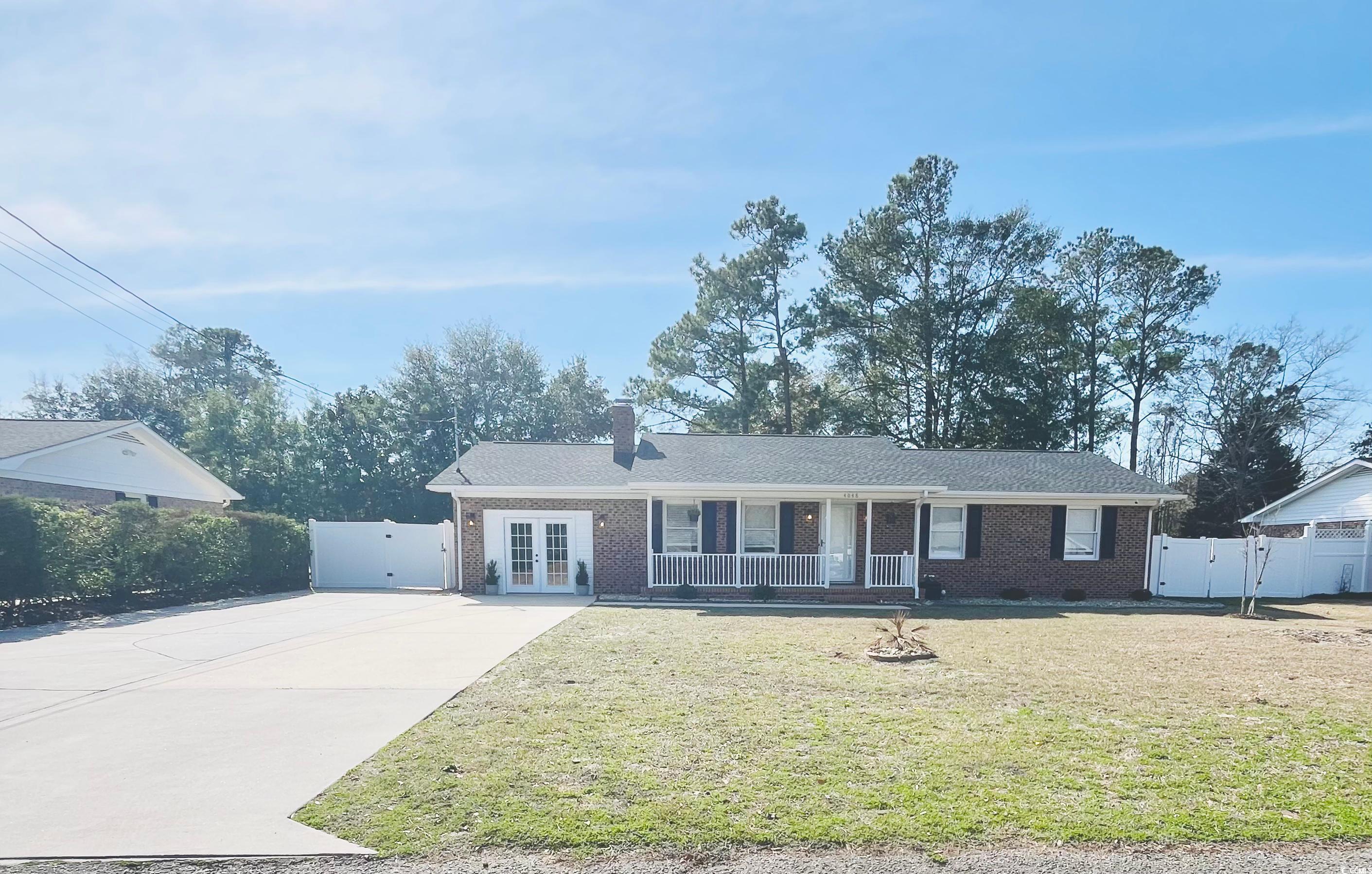 4048 Sandtrap Ave. Little River, SC 29566