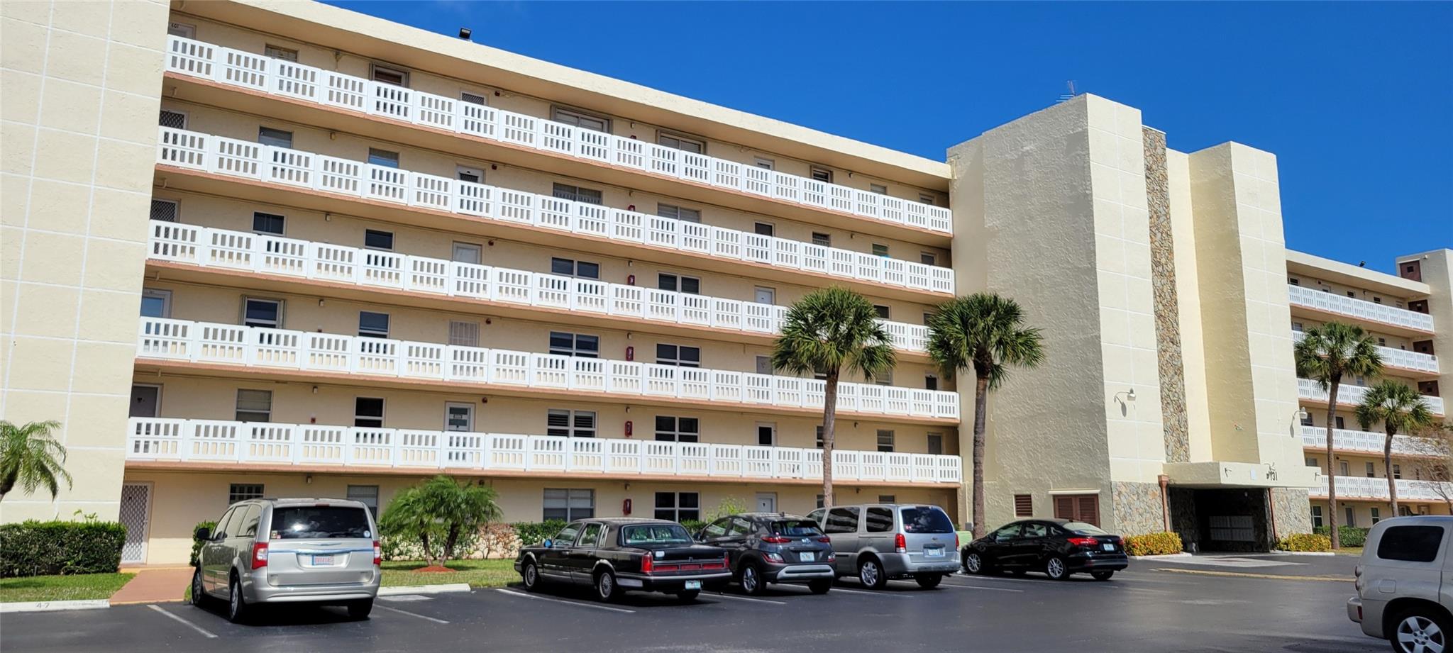 131 SE 3rd Ave 304, Dania Beach, FL 33004