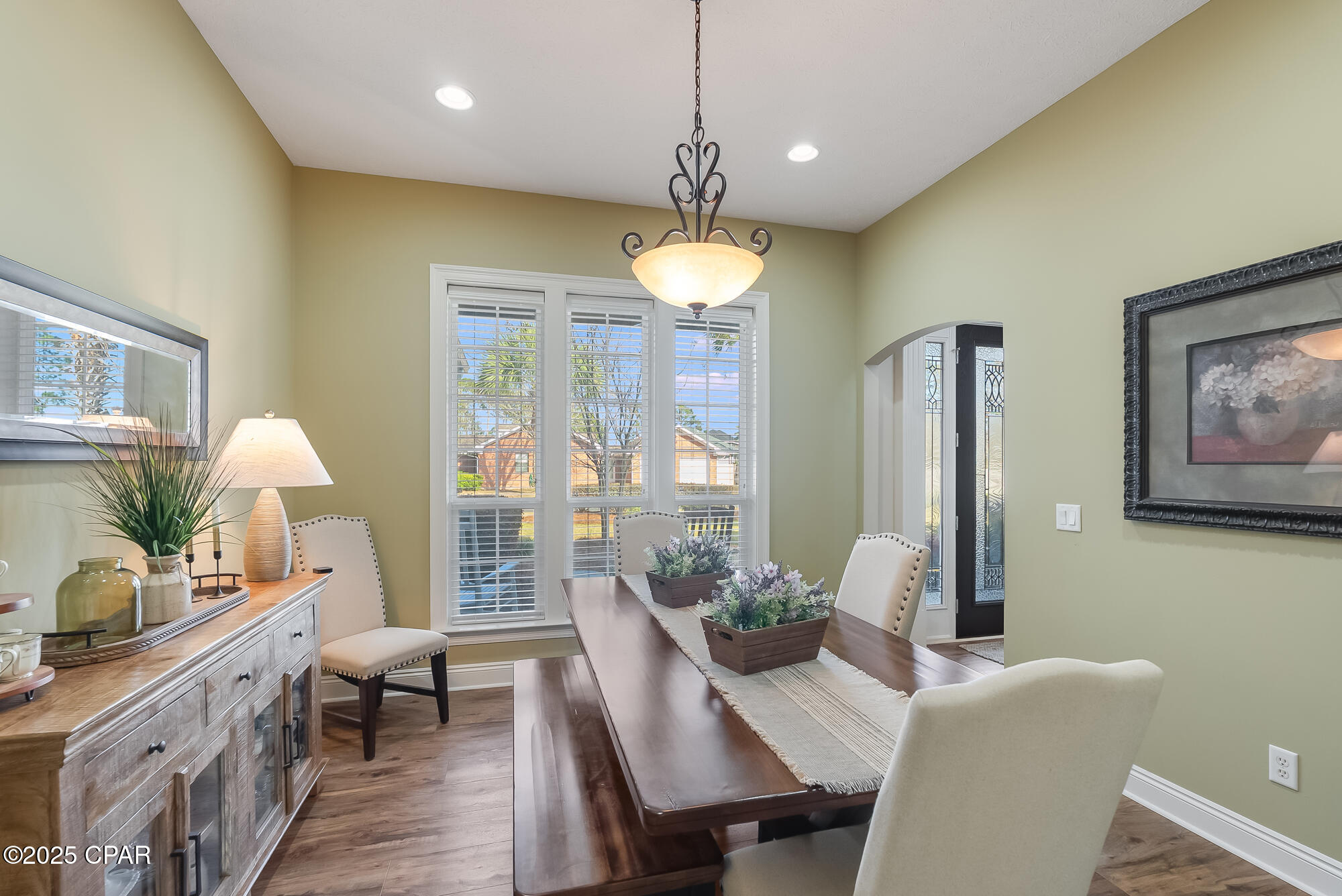 Image 19 For 233 Moonlight Bay Drive
