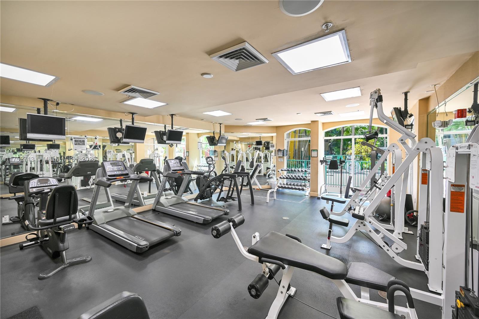 6001 SW 70th St #139, South Miami, Florida image 4