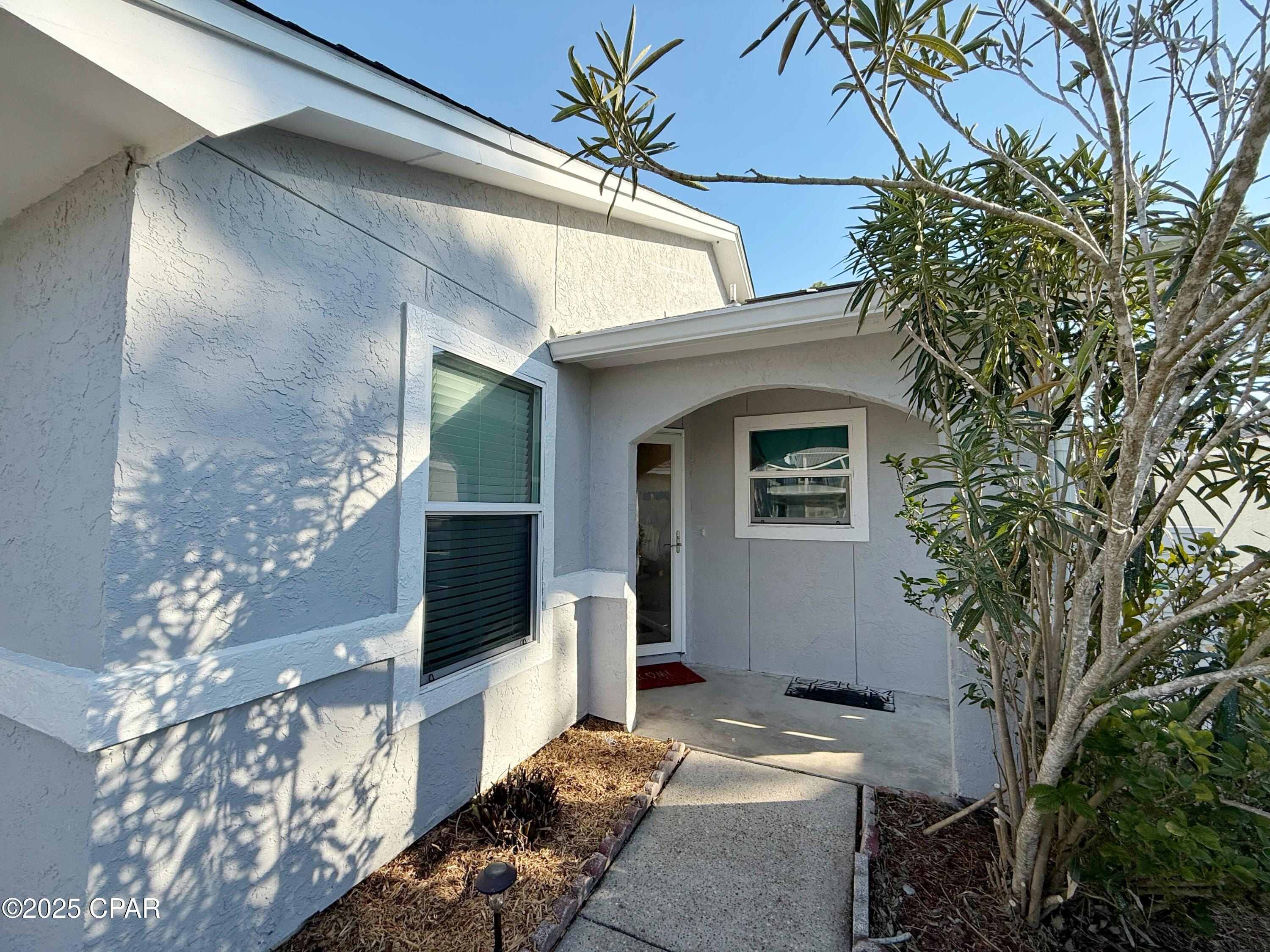 Image 3 For 6617 Harbour Boulevard