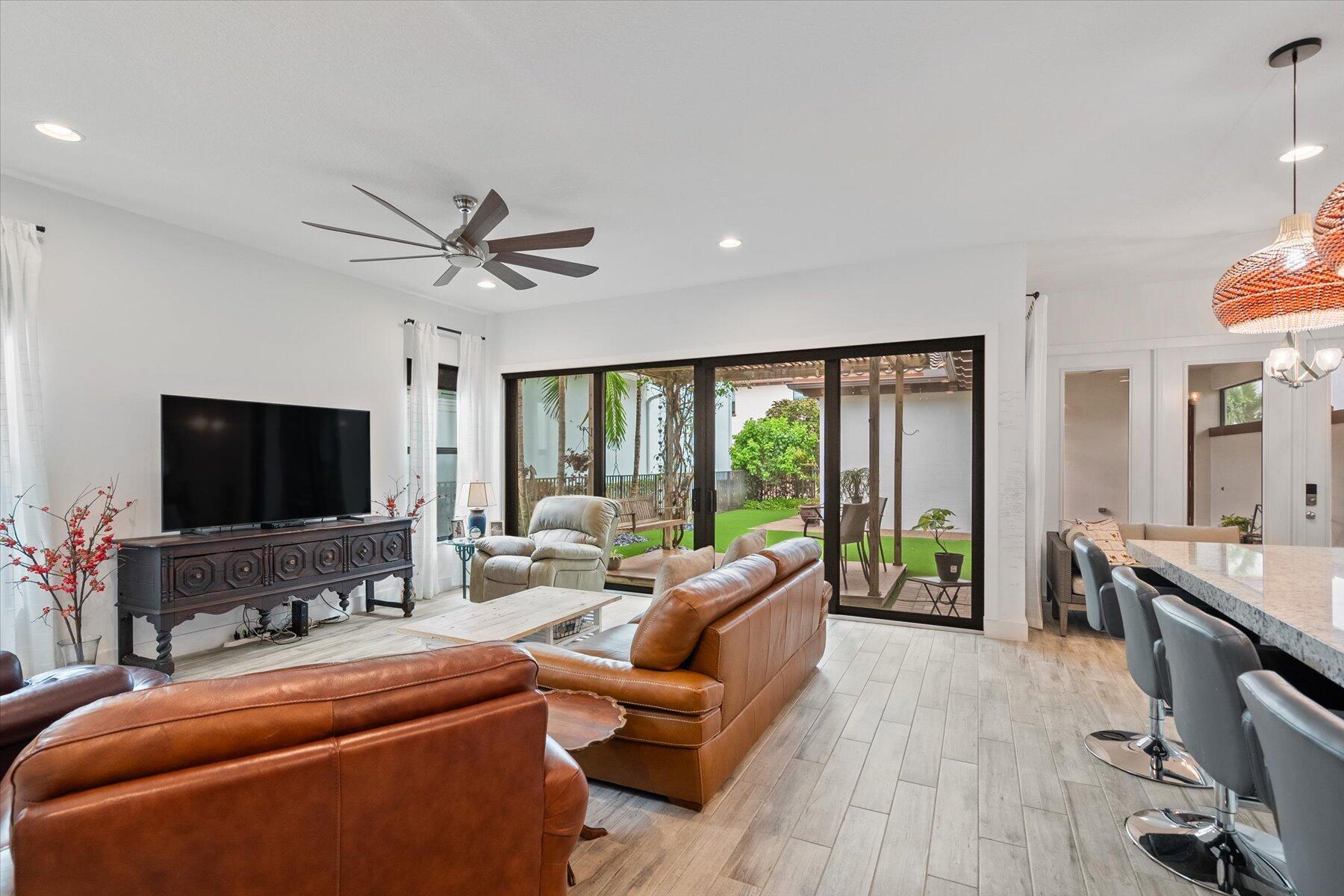 1165 Faulkner Ter Terrace