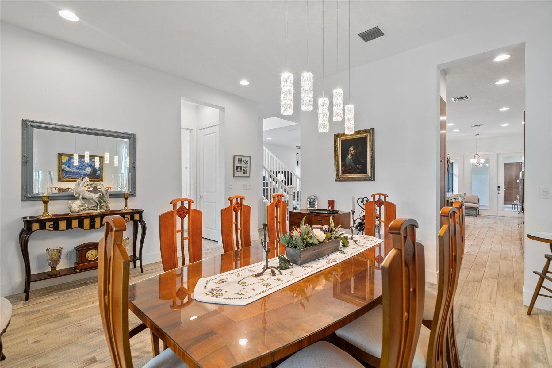 1165 Faulkner Ter Terrace