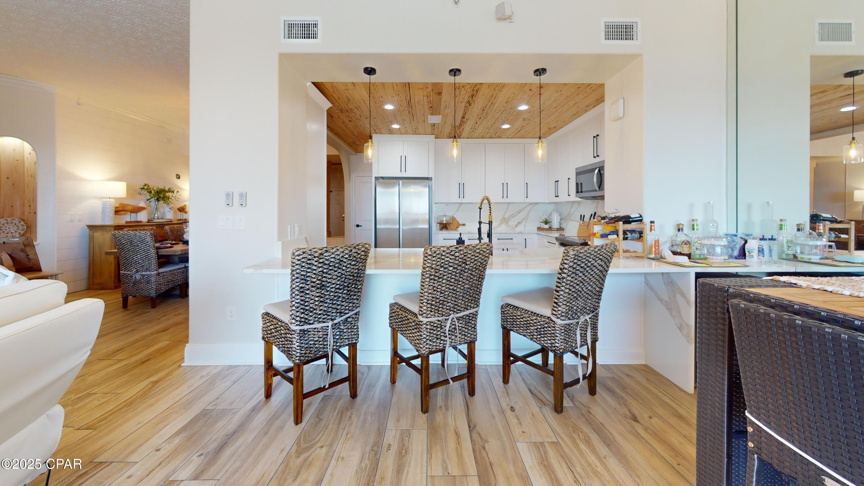 Image 10 For 7115 Thomas Drive 104
