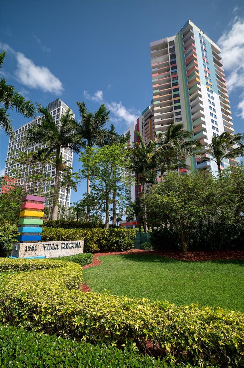 1581 Brickell Ave #PH-105, Miami FL 33129
