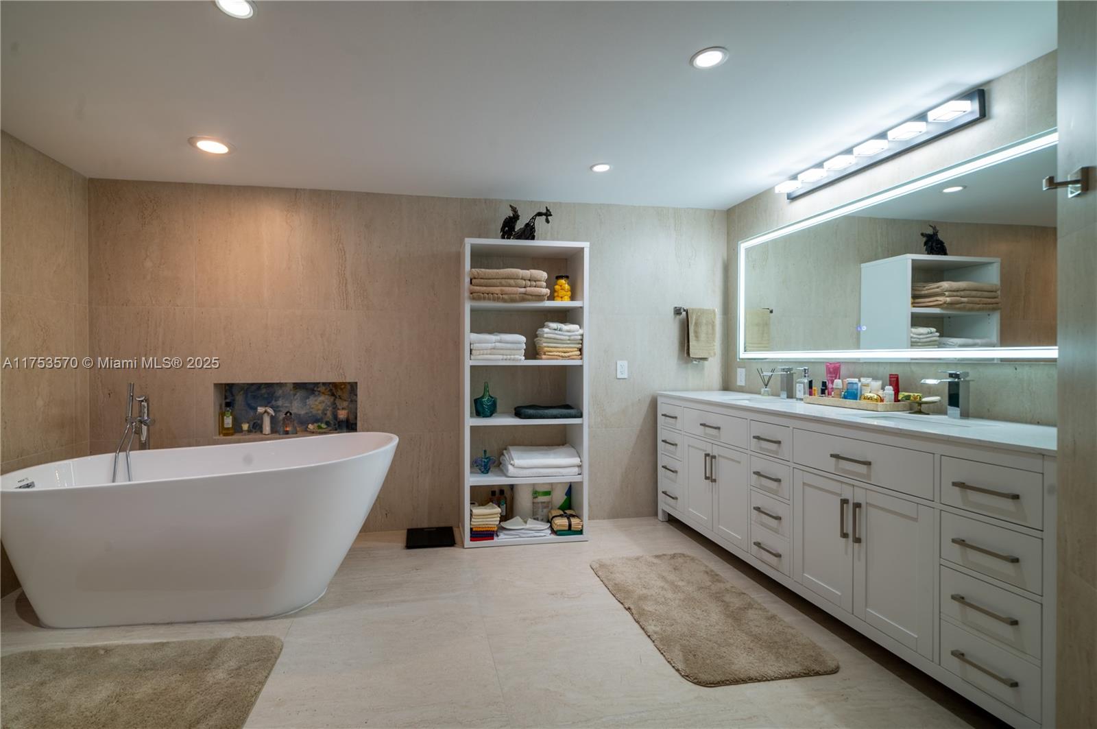 1581 Brickell Ave #PH-105, Miami FL 33129