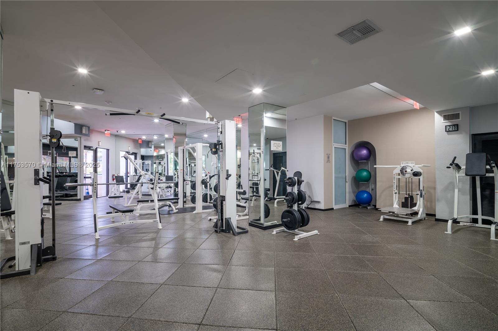 1581 Brickell Ave #PH-105, Miami FL 33129