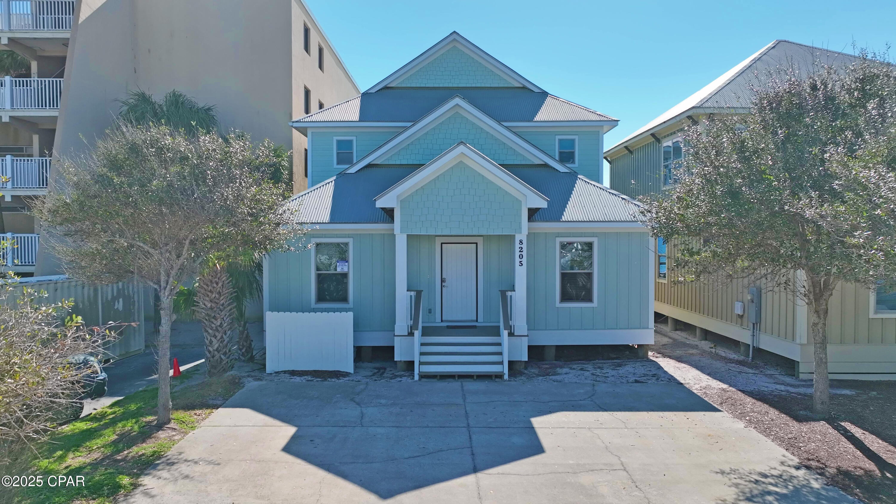 Image 32 For 8205 Surf Drive