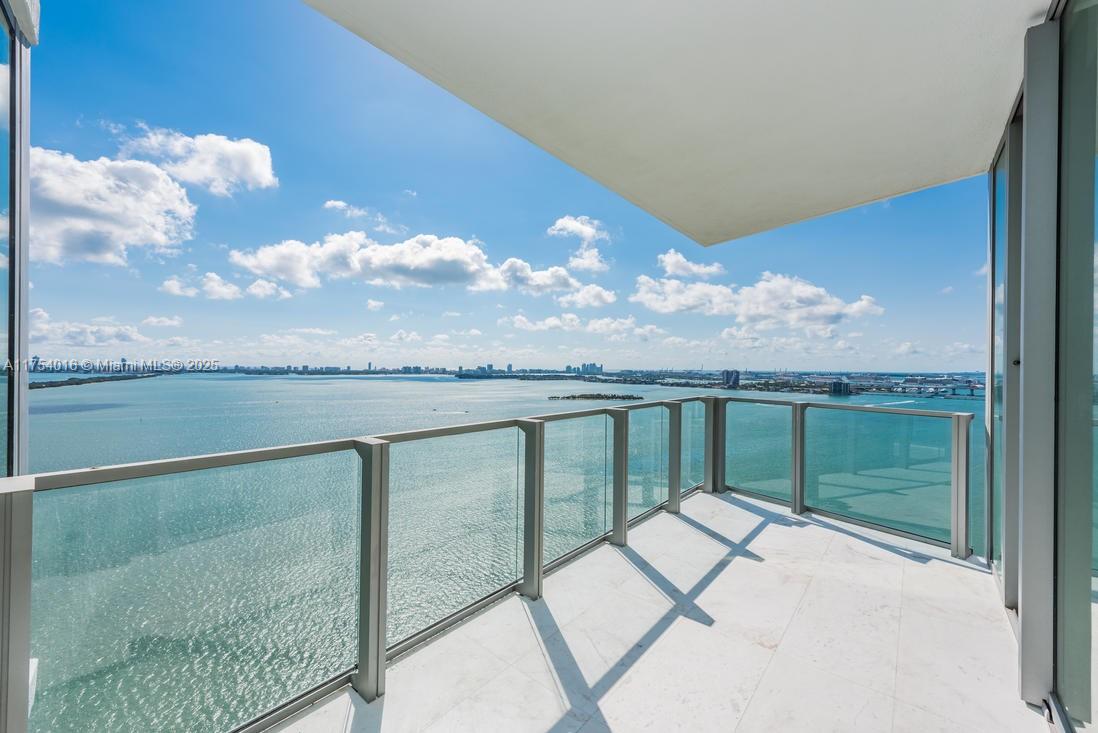 2900 NE 7 AVE #2607, Miami FL 33137