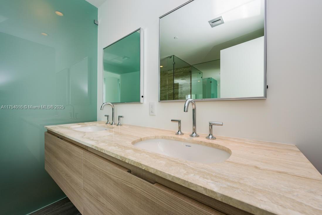 2900 NE 7 AVE #2607, Miami FL 33137