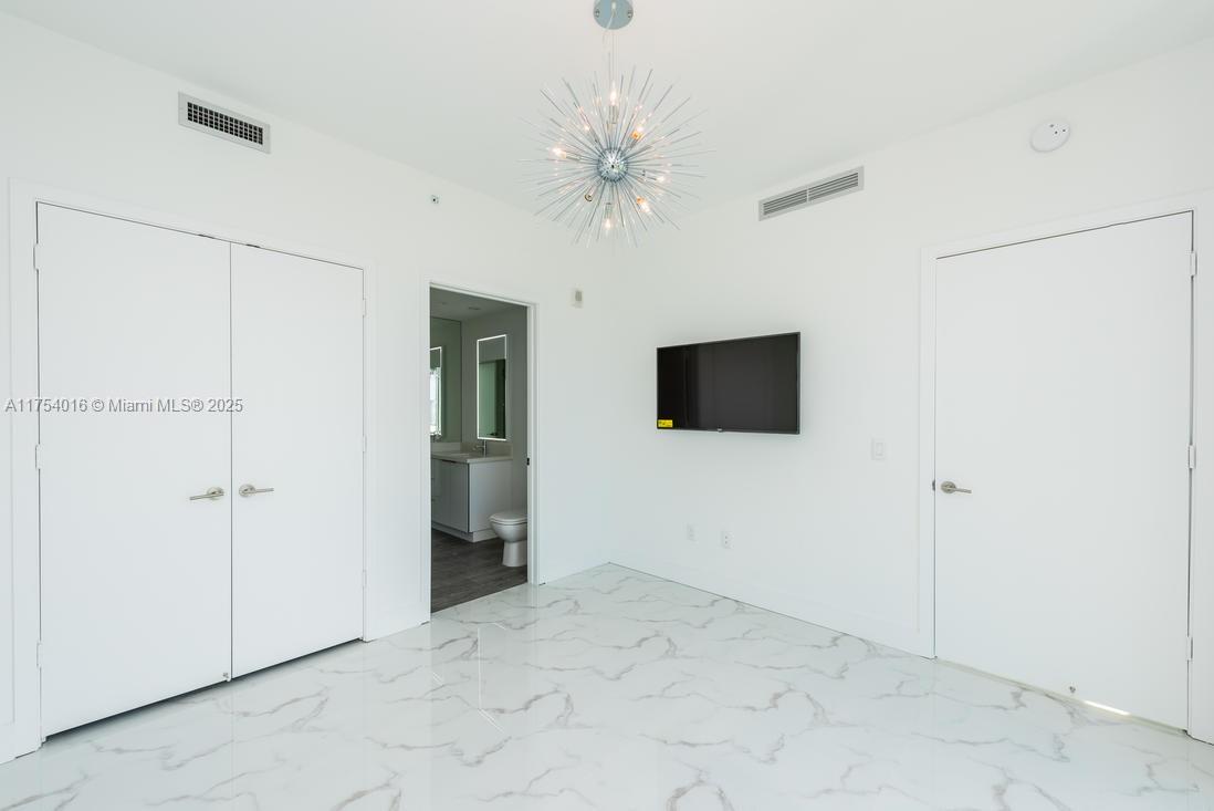 2900 NE 7 AVE #2607, Miami FL 33137