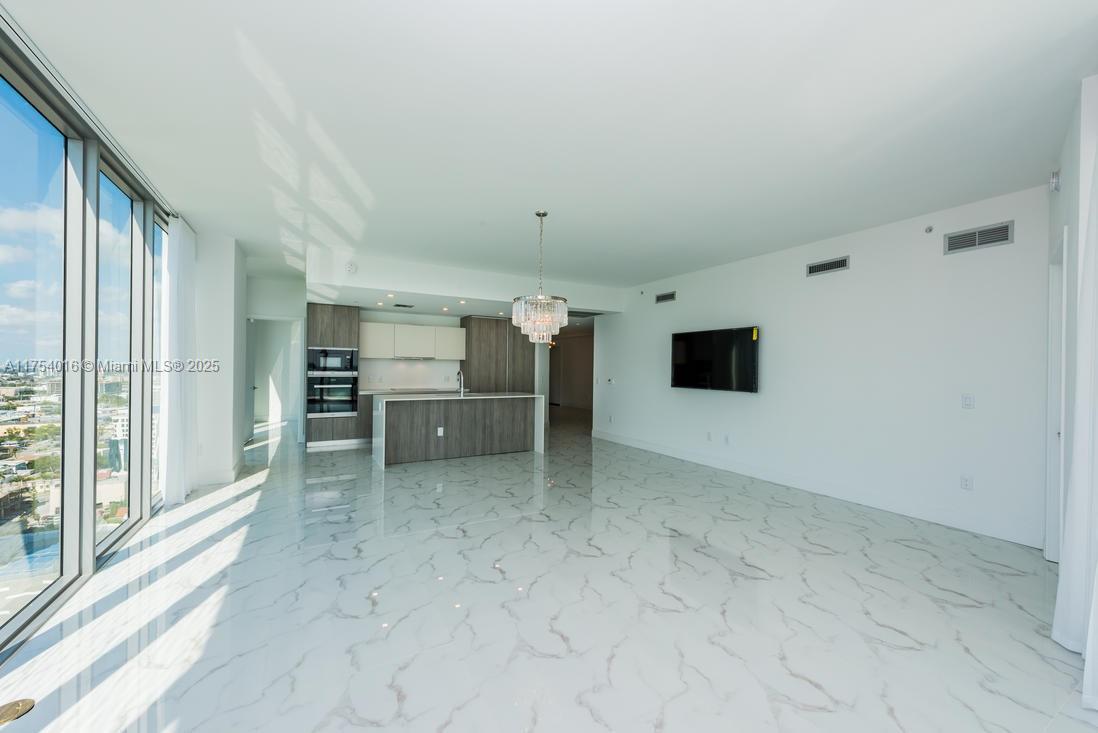 2900 NE 7 AVE #2607, Miami FL 33137