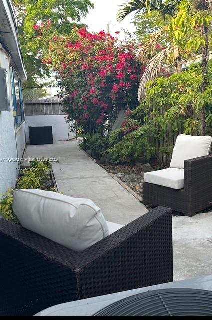 House for Sale in North Miami, FL