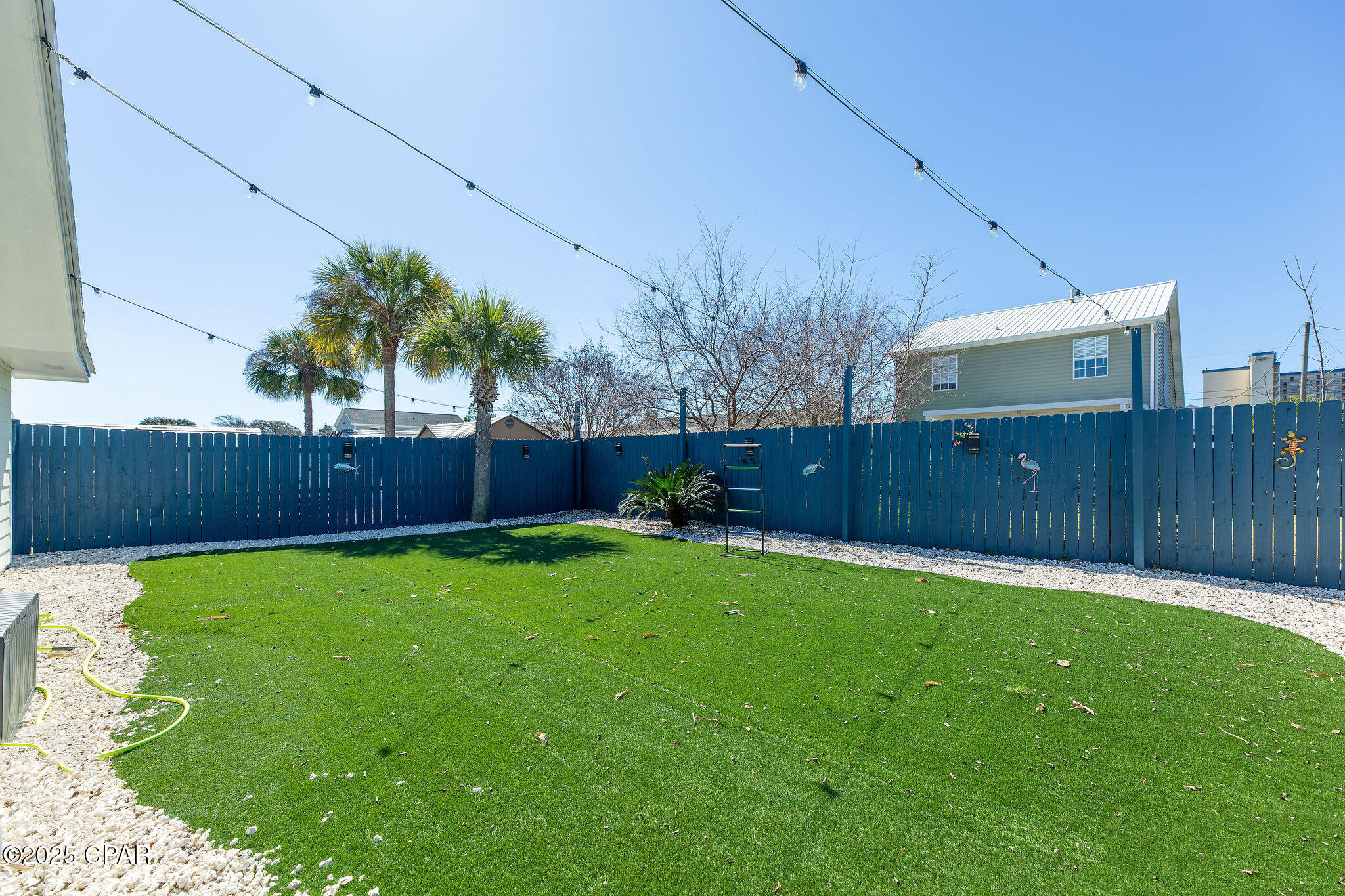 Image 11 For 5801&5803 Pinetree Avenue A, B, C &