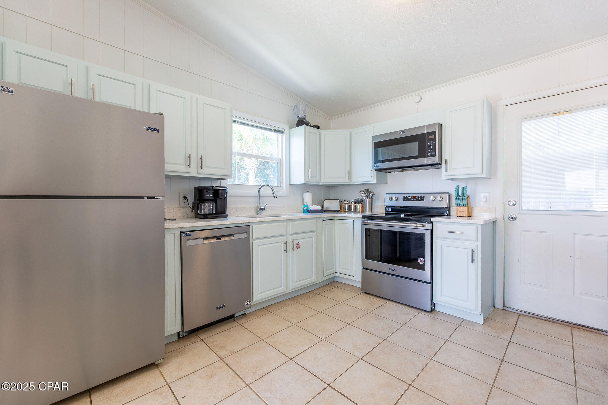 Image 49 For 5801&5803 Pinetree Avenue A, B, C &