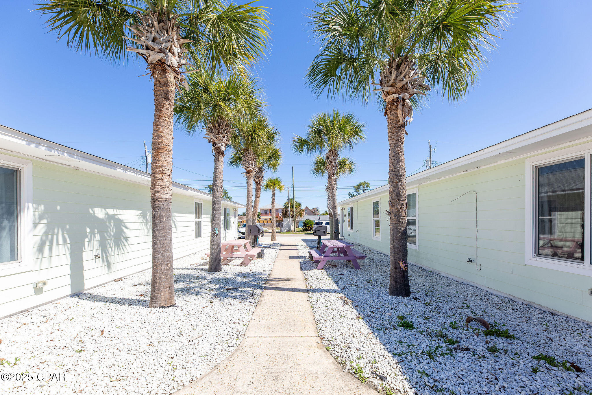 Image 5 For 5801&5803 Pinetree Avenue A, B, C &