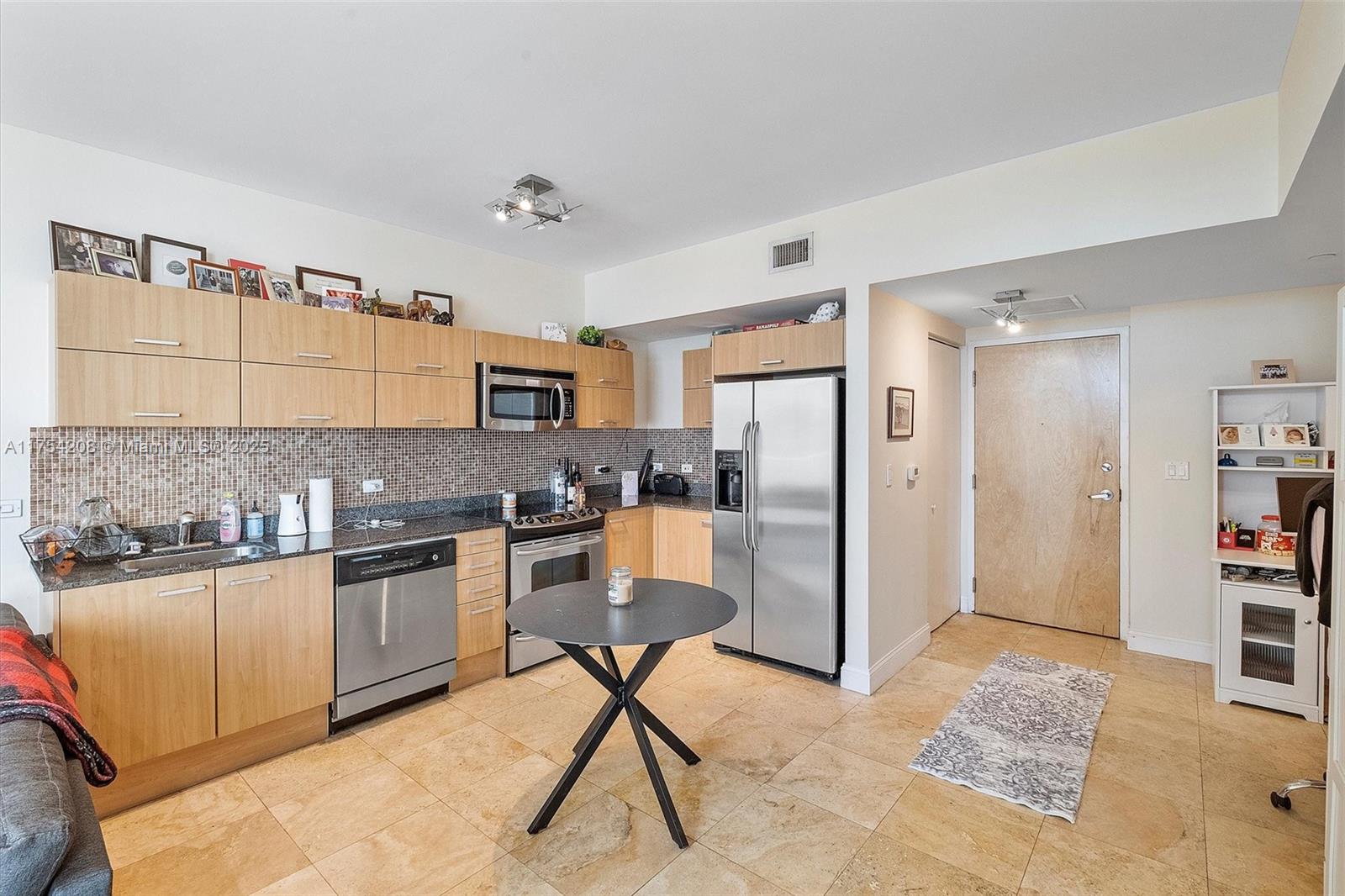 350 S Miami Ave #2810, Miami FL 33130