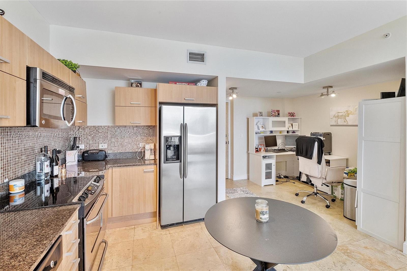 350 S Miami Ave #2810, Miami FL 33130