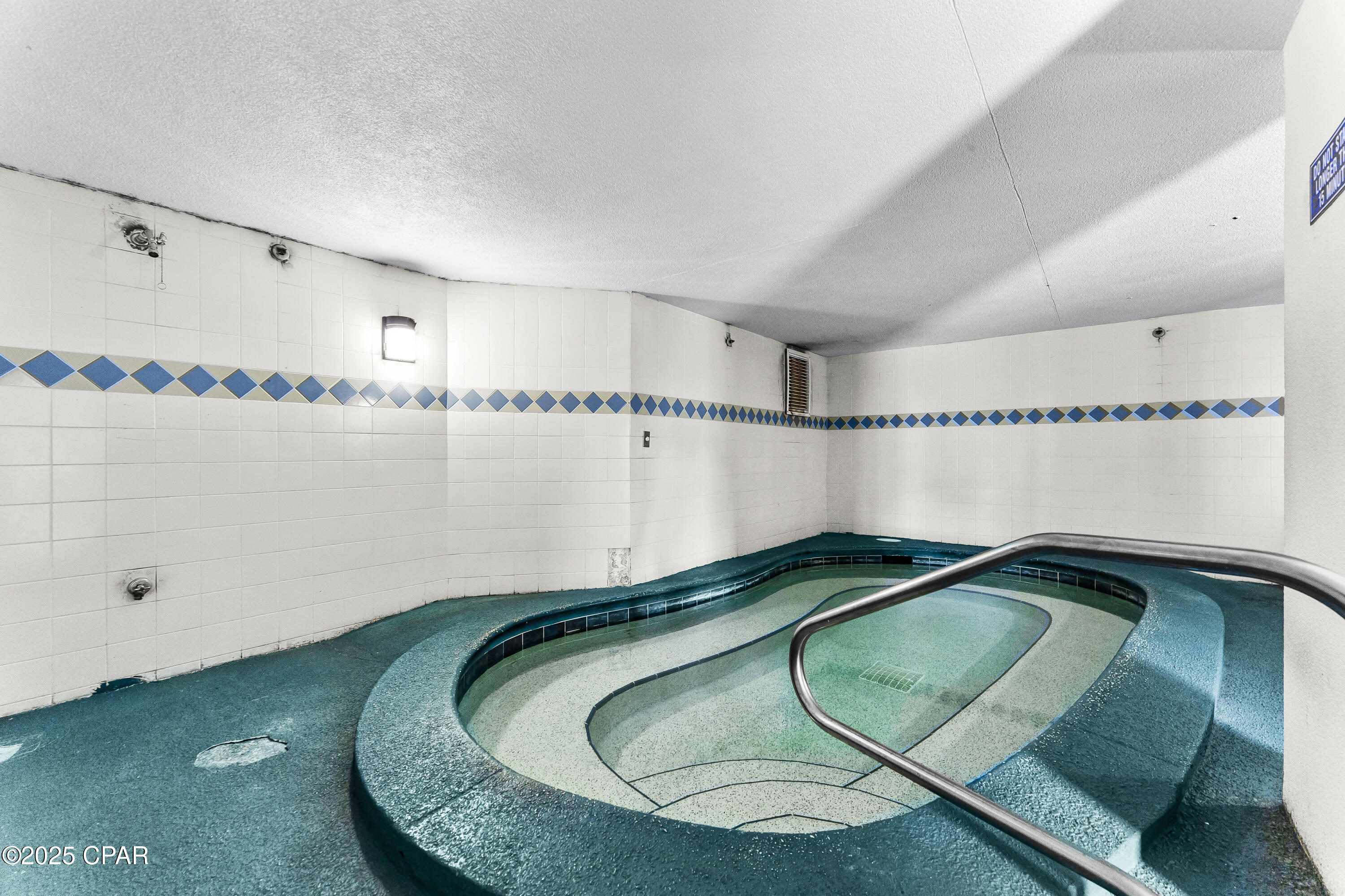 Image 31 For 8743 Thomas Drive 731