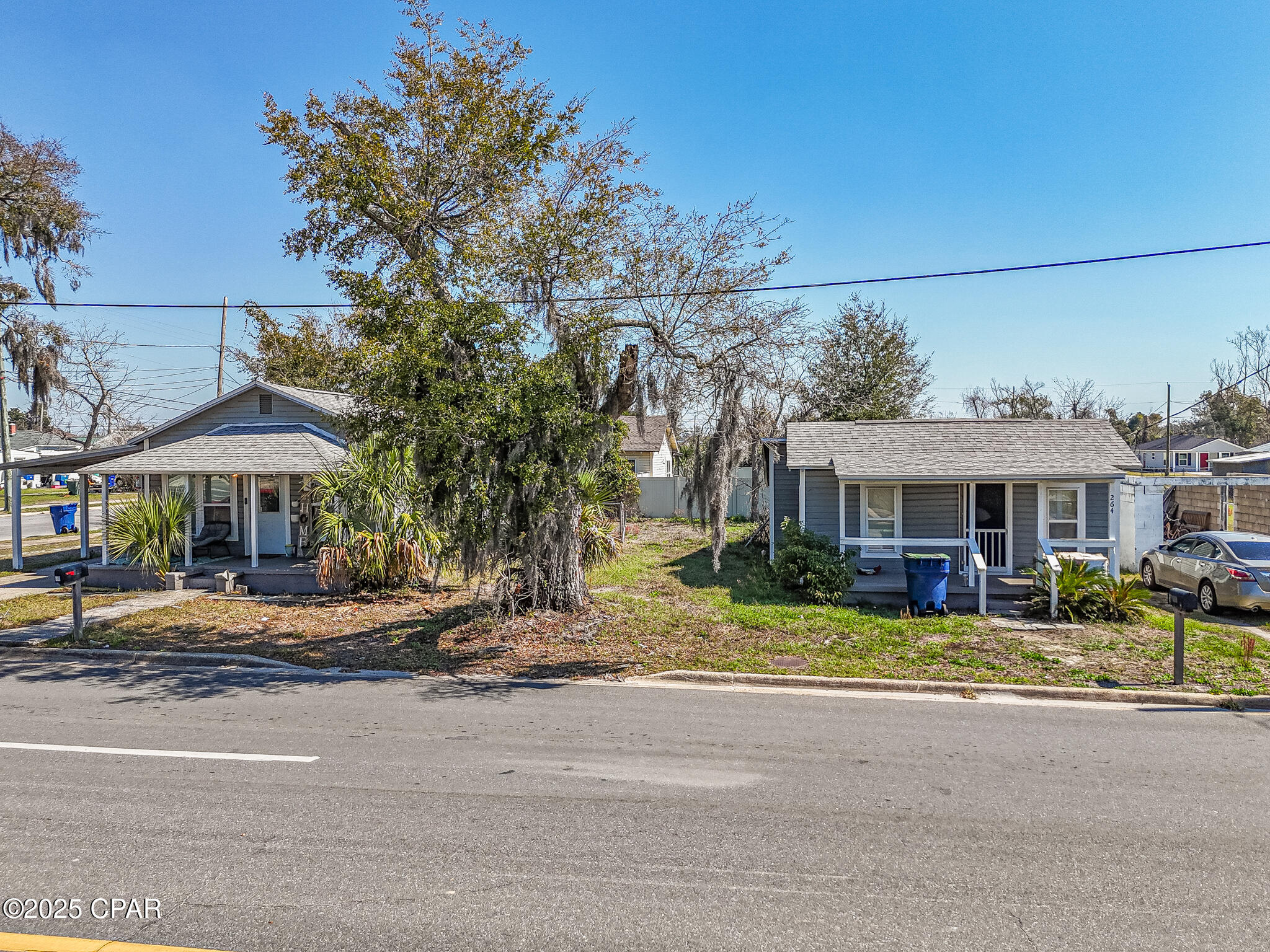Image 2 For 266 East Avenue