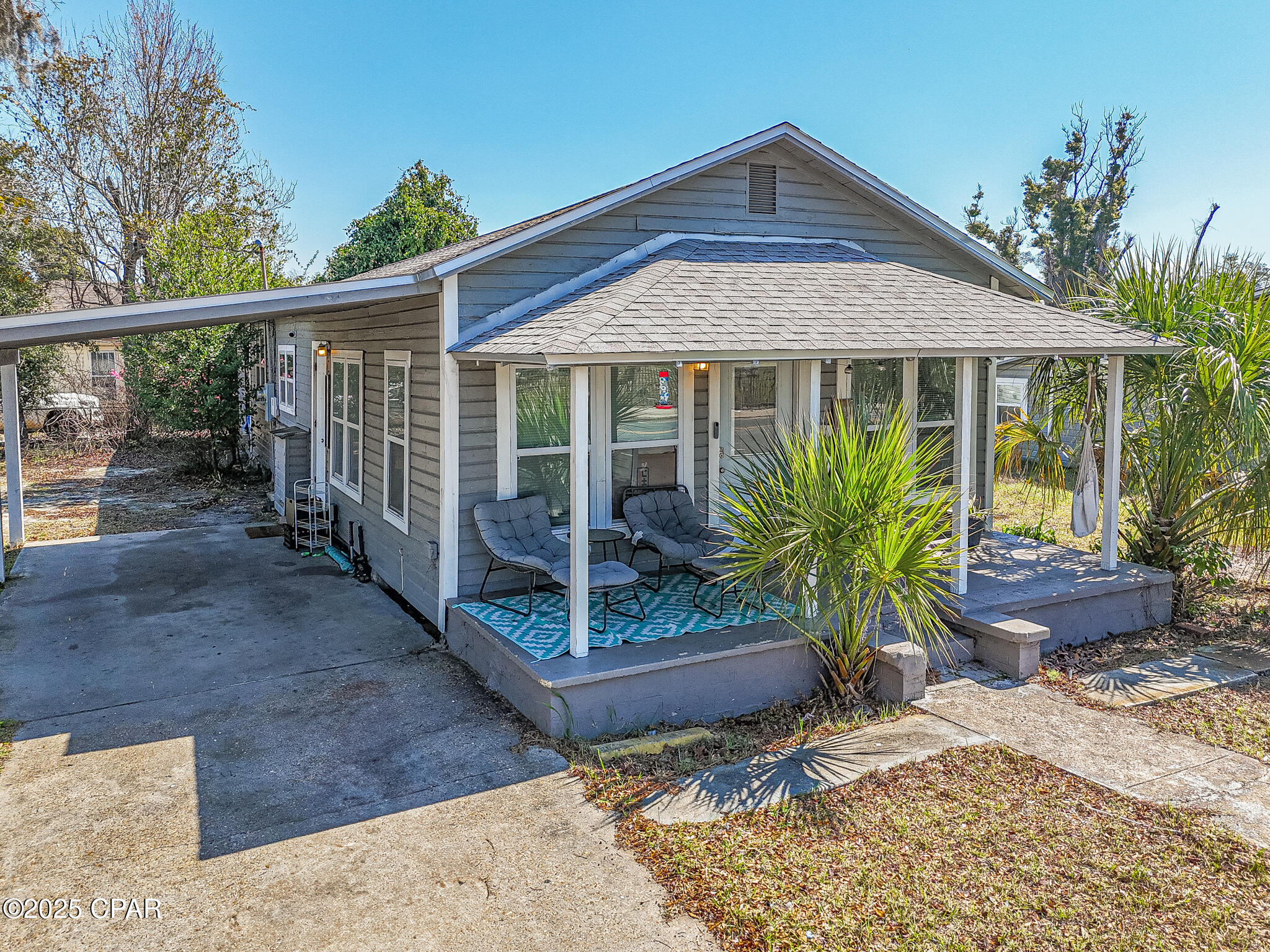 Image 3 For 266 East Avenue