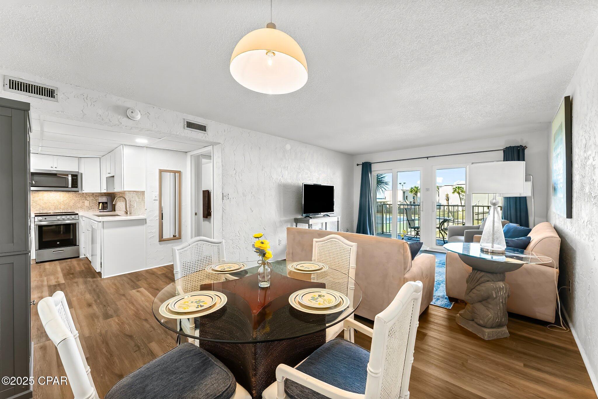 Image 16 For 8727 Thomas Drive C38