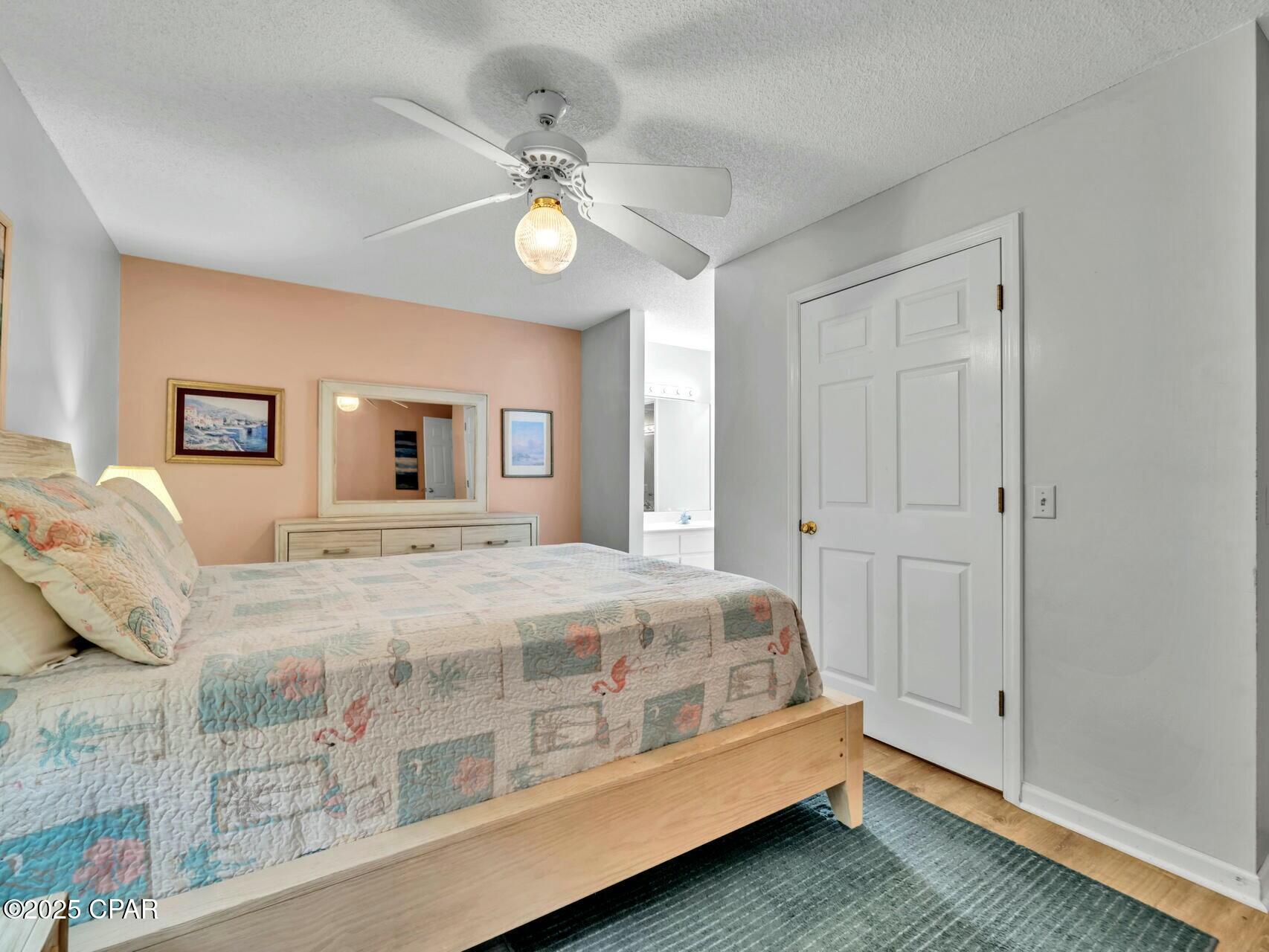 Image 5 For 17462 Front Beach Road 54205