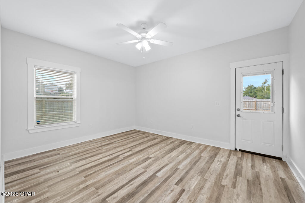 Image 24 For 2101 8th Street