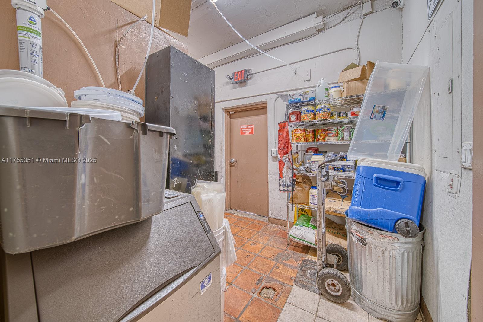 Cuban Restaurant Centrically Located In Hialeah On Palm Ave